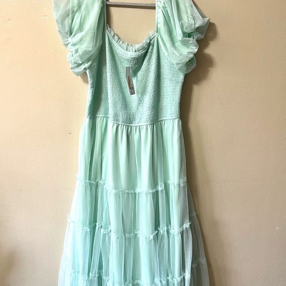 🌿 New With Tags Light Green Puff Sleeve Tulle Maxi Dress Size XXL - Picture 4 of 4